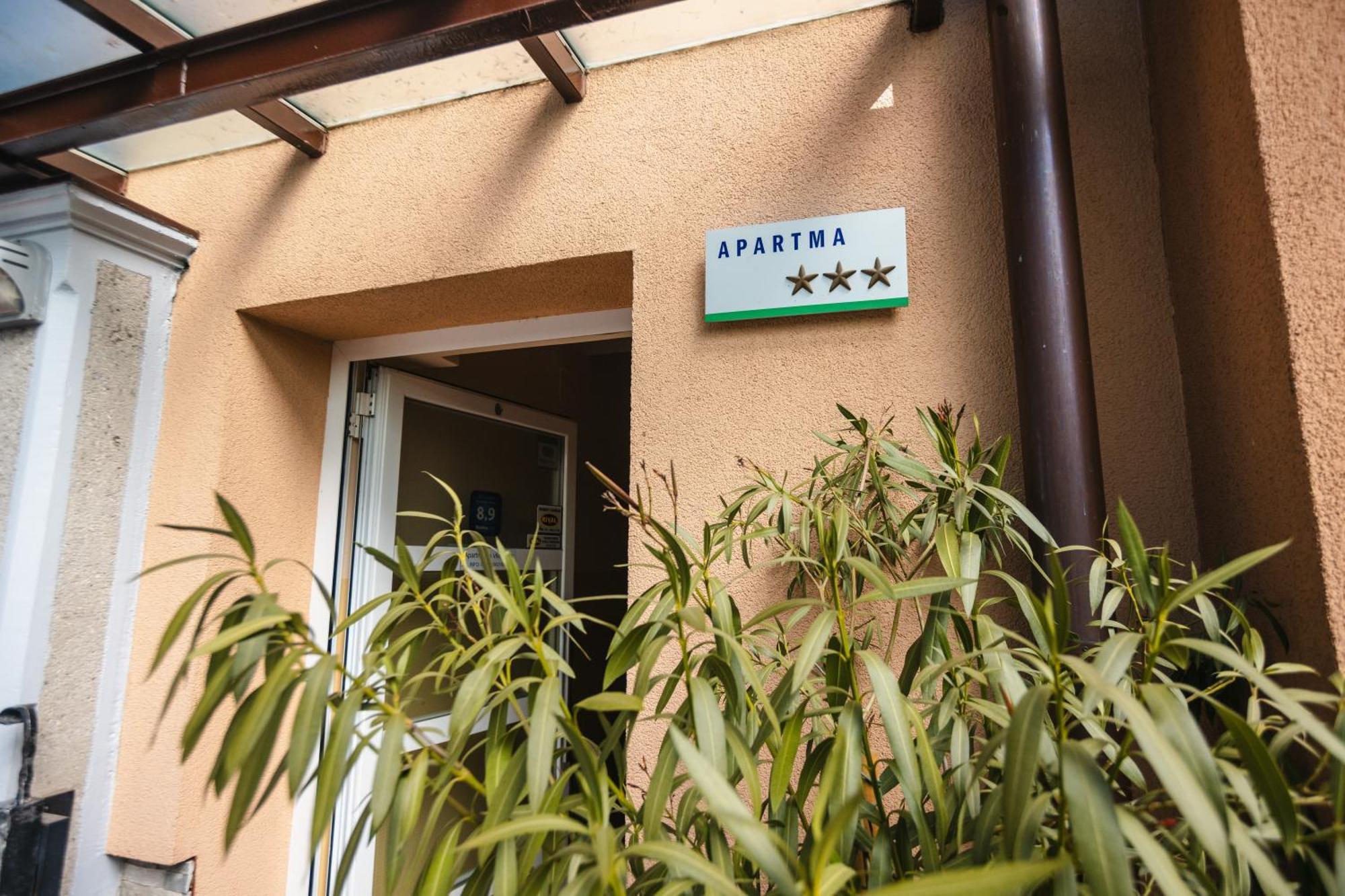 Klara Apartamento *